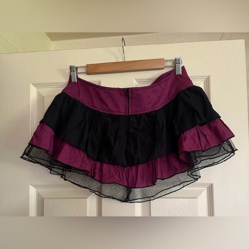 Vintage Serious LA Corset Mini Skirt Size Small Like New Highly Sought After - Picture 3 of 3